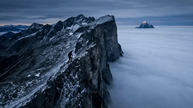 断崖：大远景 · 航拍